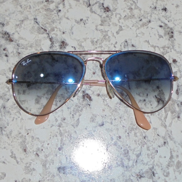 Ray Ban Aviators - Picture 1 of 3
